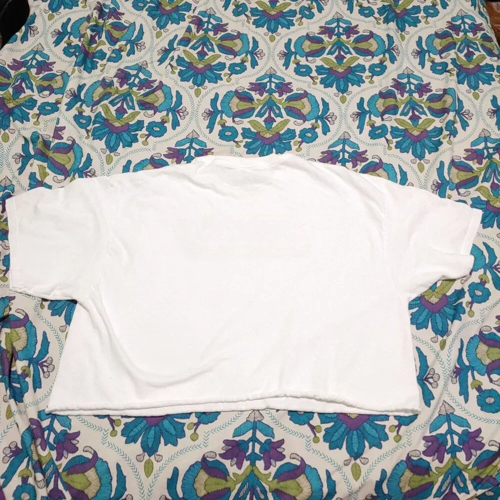 Snickers t-shirt white X-Large Graphic Cropped short-sleeve Casual